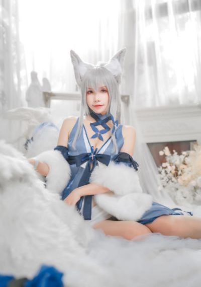 牛仔裤美女做爰视频_BD英语高清完整版
