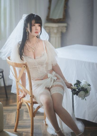 欧美日韩偷拍破处片_1080P超清在线观看