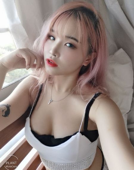 张筱雨两腿玉门打开视频_手机在线看片