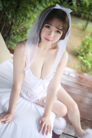 美女理论影院_字幕高清版在线观看