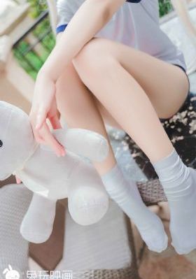 我的巨ru教师麻麻丁平_超清免费在线播放
