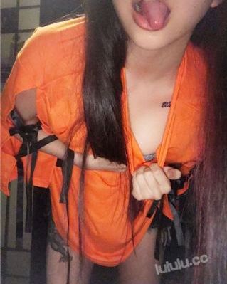 老师揉捏爆乳巨胸挤奶电影_国产精品视频